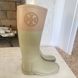 COPY - Tory Burch Rain Boot Classic T logo